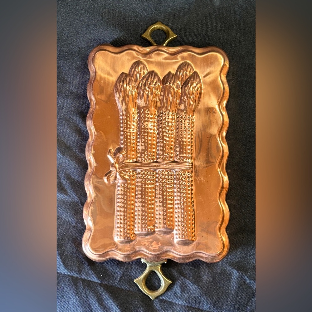 Vintage Copper Asparagus Wall Plaque